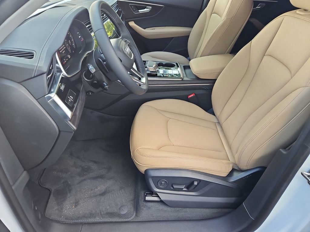 New 2025 Audi Q8 Premium Plus image 6