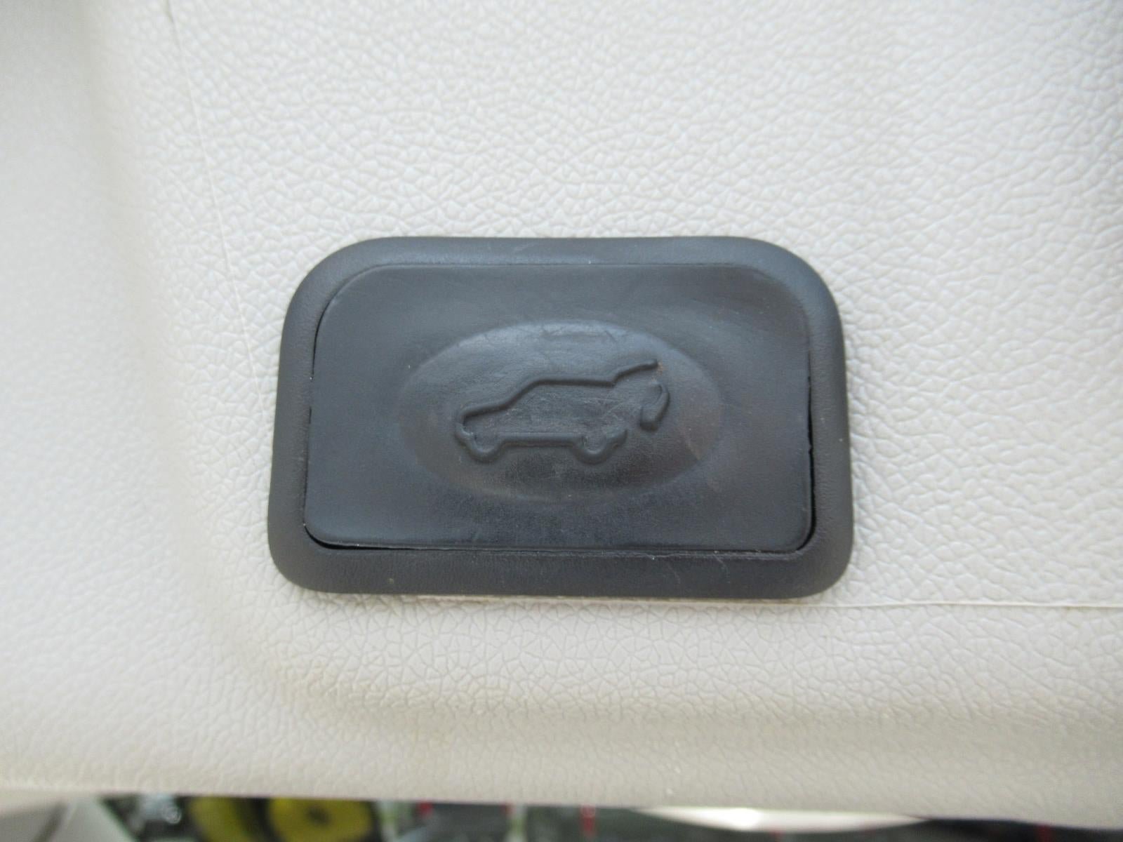Used 2016 Buick Enclave Convenience FWD image 36