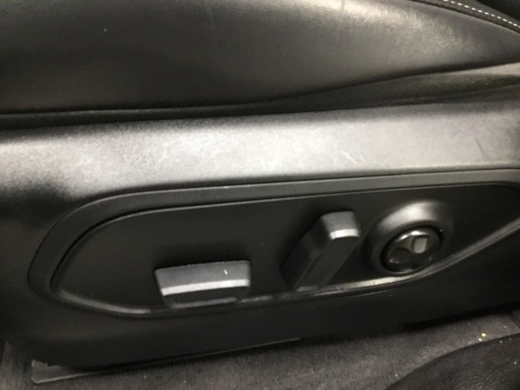 Used 2021 Jeep Grand Cherokee L Limited w/ Luxury Tech Group II AWD/4WD image 9