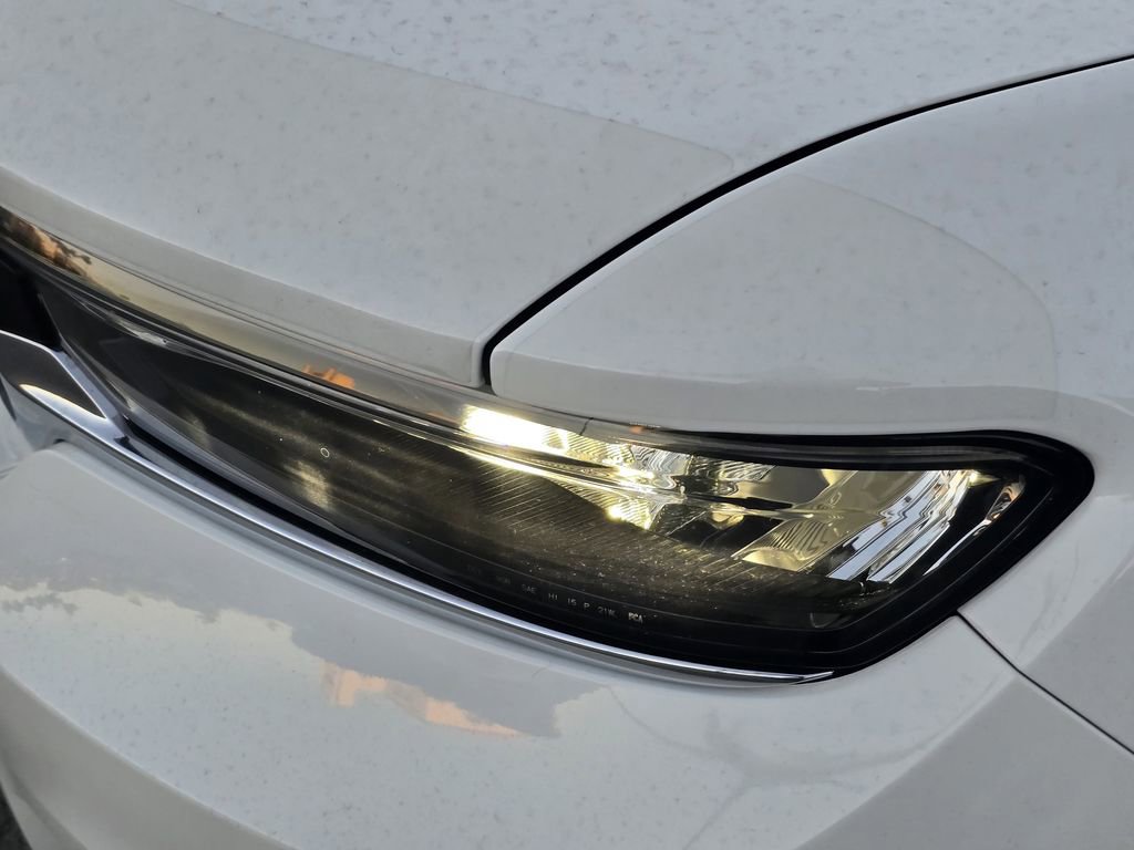 Used 2025 Jeep Grand Cherokee L Laredo image 9