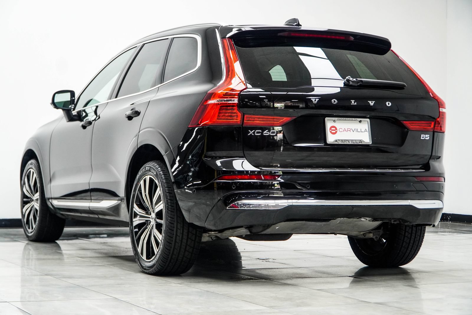 Used 2023 Volvo XC60 B5 Plus w/ Protection Package Premier FWD image 10