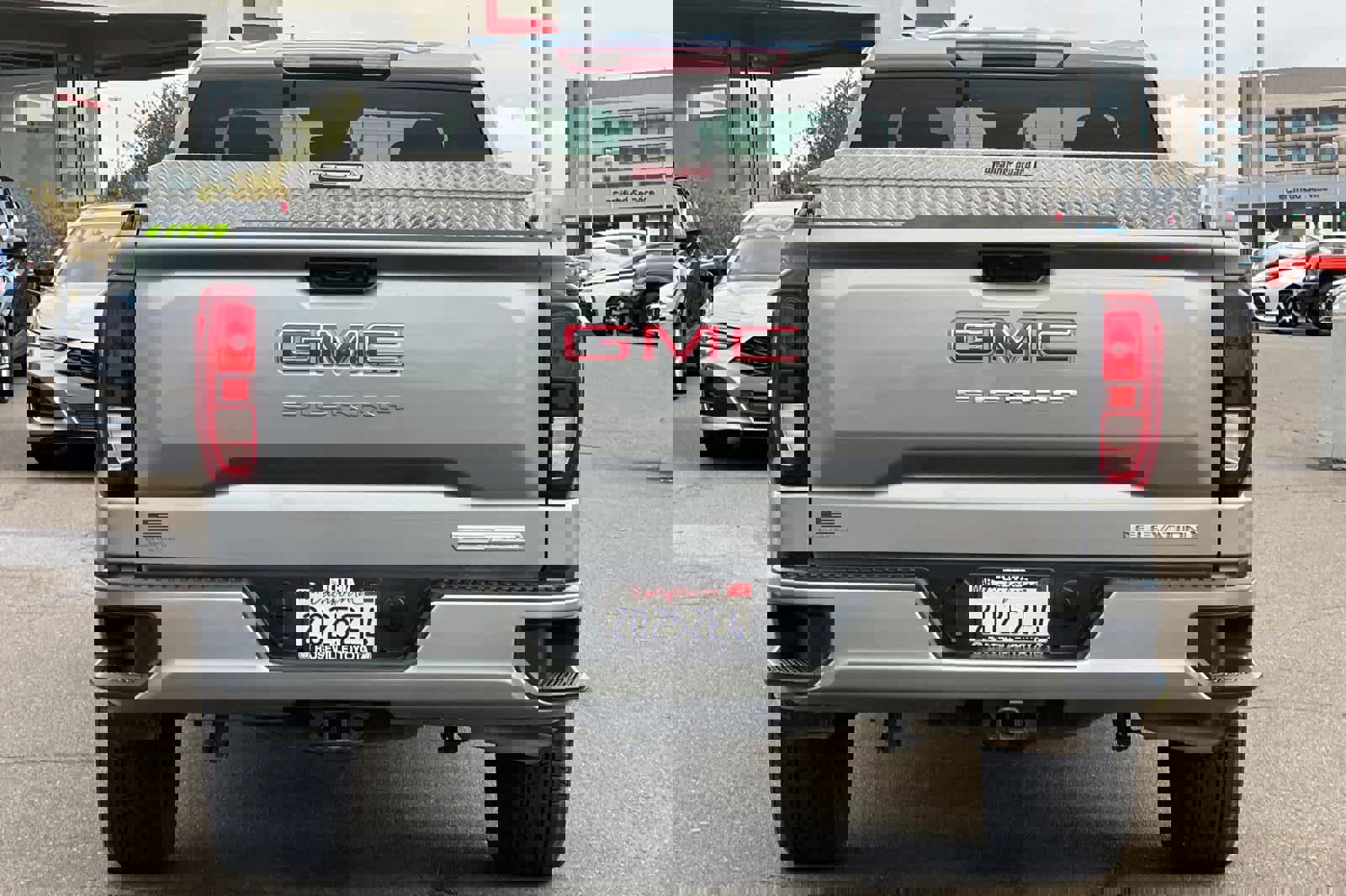 Used 2025 GMC Sierra 1500 Elevation image 8