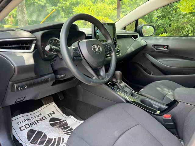 Used 2022 Toyota Corolla LE FWD image 11