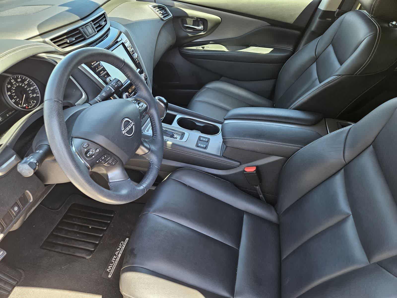 Used 2024 Nissan Murano SV w/ SV Midnight Edition Package FWD image 2