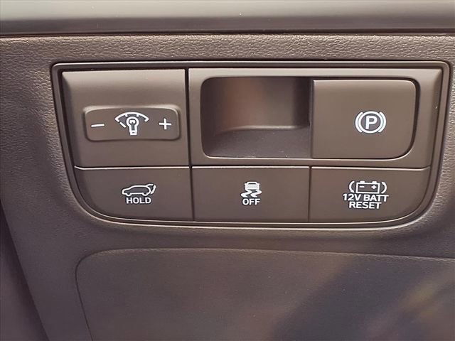 New 2026 Hyundai Tucson Limited image 24