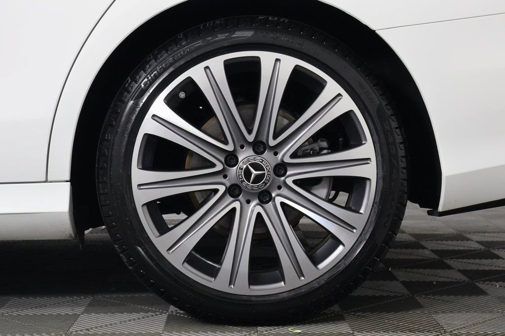 Used 2022 Mercedes-Benz E 350 Sedan image 16