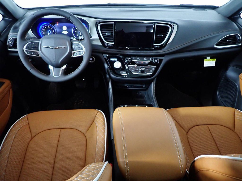 New 2026 Chrysler Pacifica Pinnacle image 33
