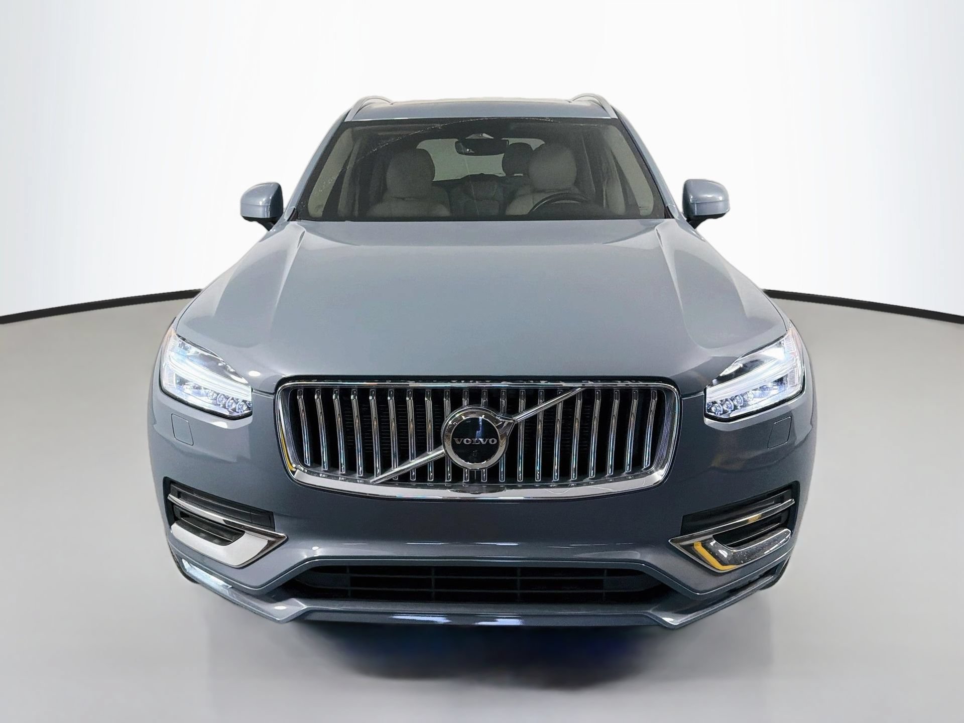 Certified 2023 Volvo XC90 B6 Plus w/ Protection Package Premier AWD/4WD image 2