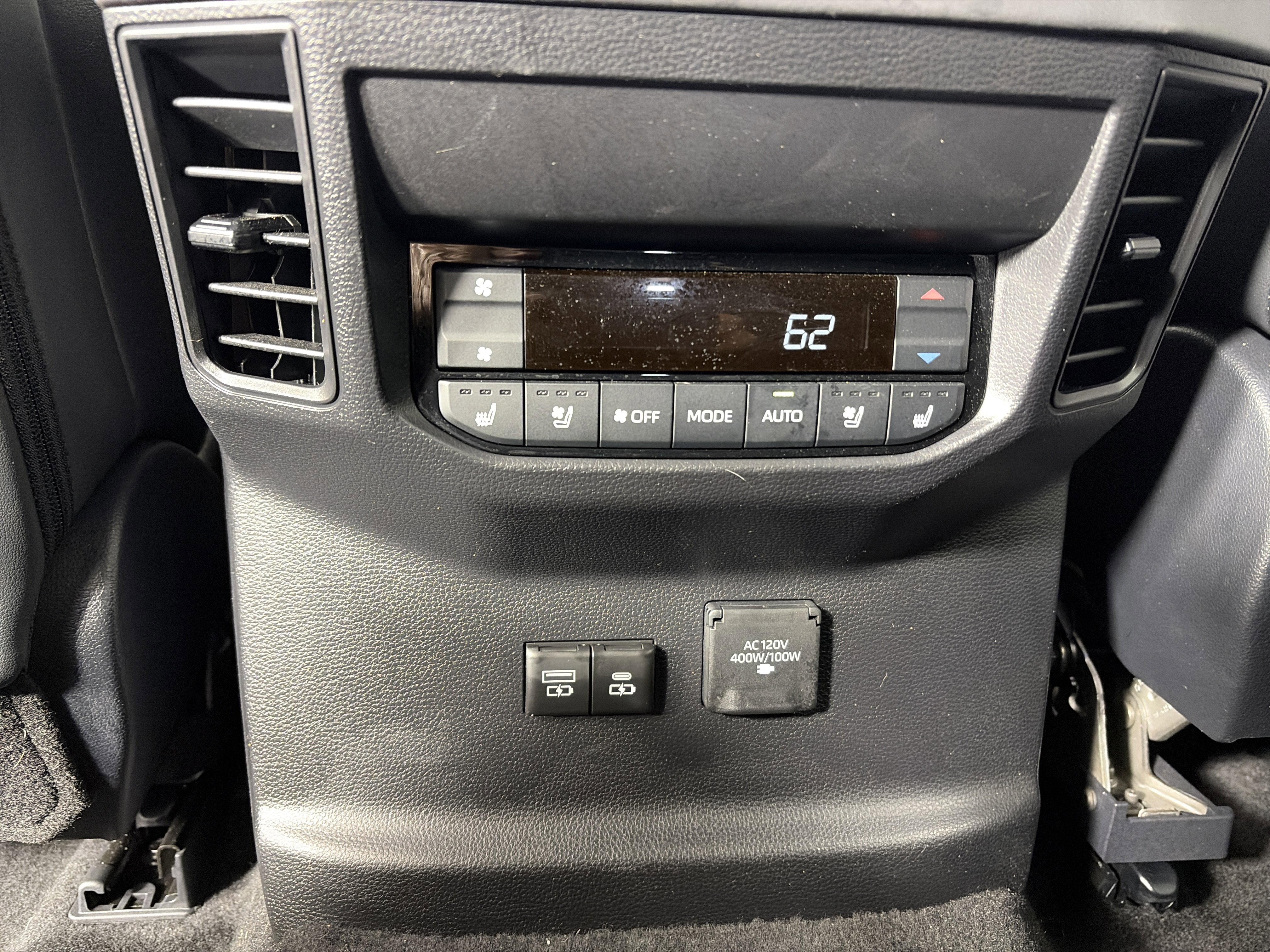 Used 2025 Toyota Sequoia Platinum w/ Tow Technology Package image 22