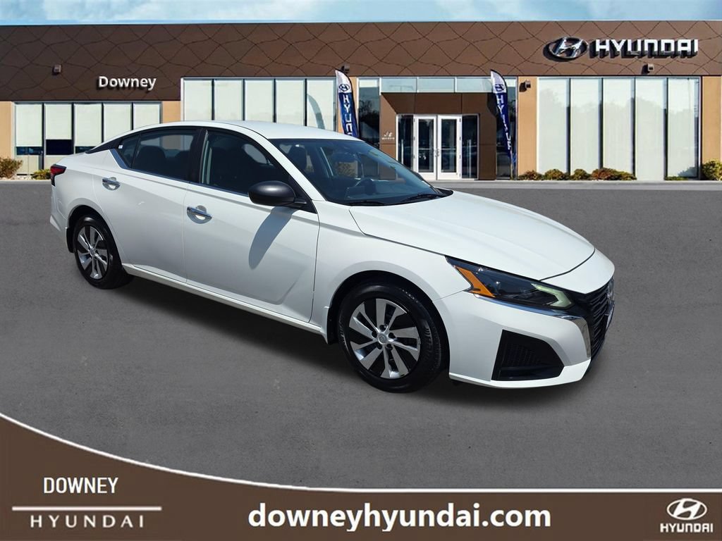 Used 2025 Nissan Altima 2.5 S FWD image 7
