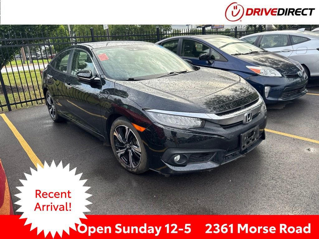 Used 2018 Honda Civic Touring image 1