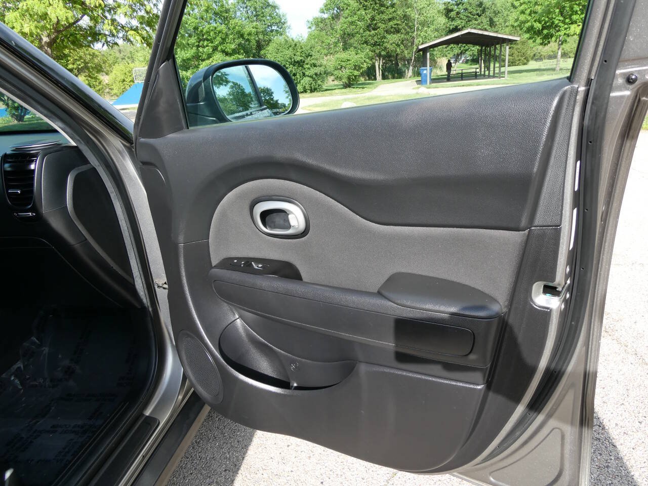Used 2019 Kia Soul + FWD image 29
