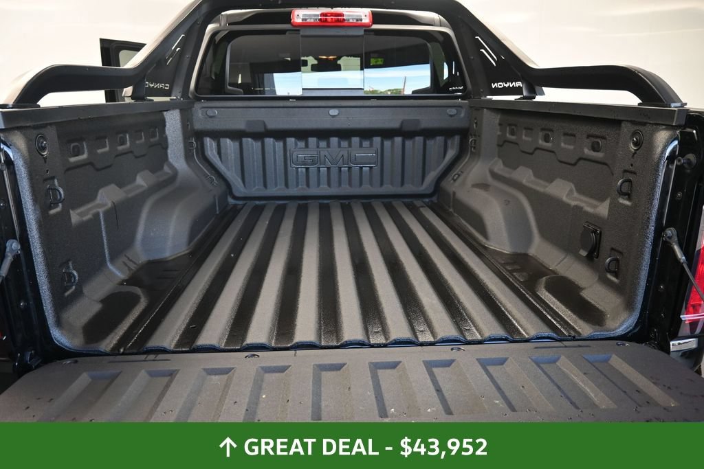 Used 2025 GMC Canyon AT4 w/ Nightfall Edition AWD/4WD image 20