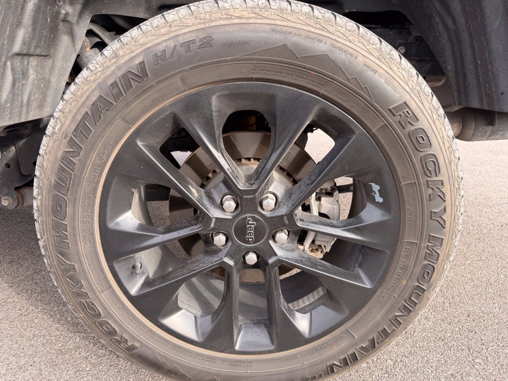 Used 2021 Jeep Gladiator Overland AWD/4WD image 14