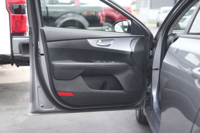 Used 2024 Kia Forte LXS w/ LXS Technology Package image 30