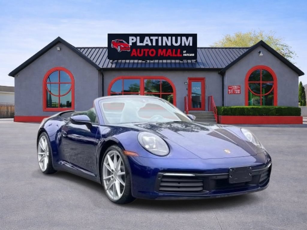 Used 2022 Porsche 911 Carrera RWD image 1