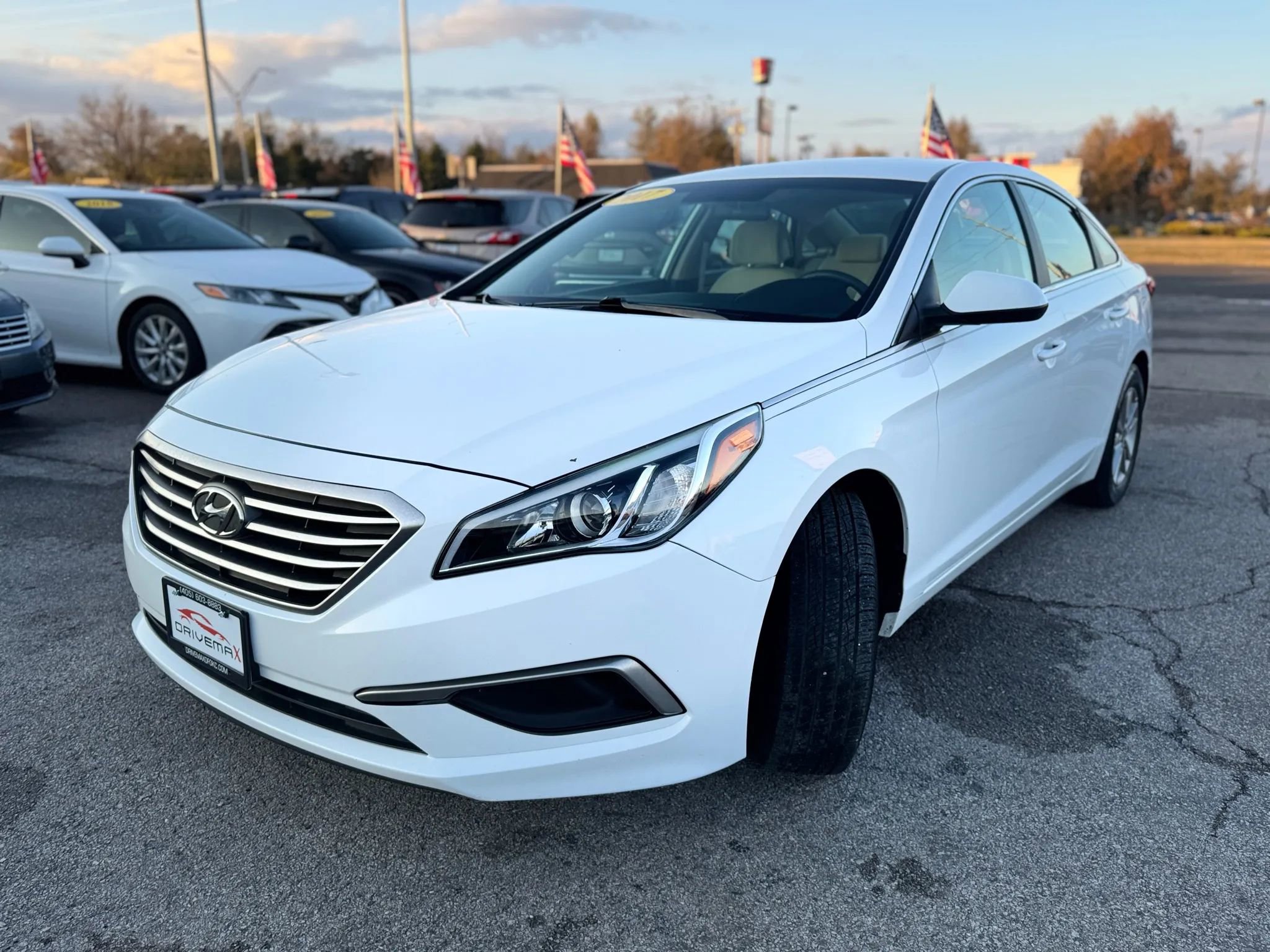 Used 2017 Hyundai Sonata SE image 7