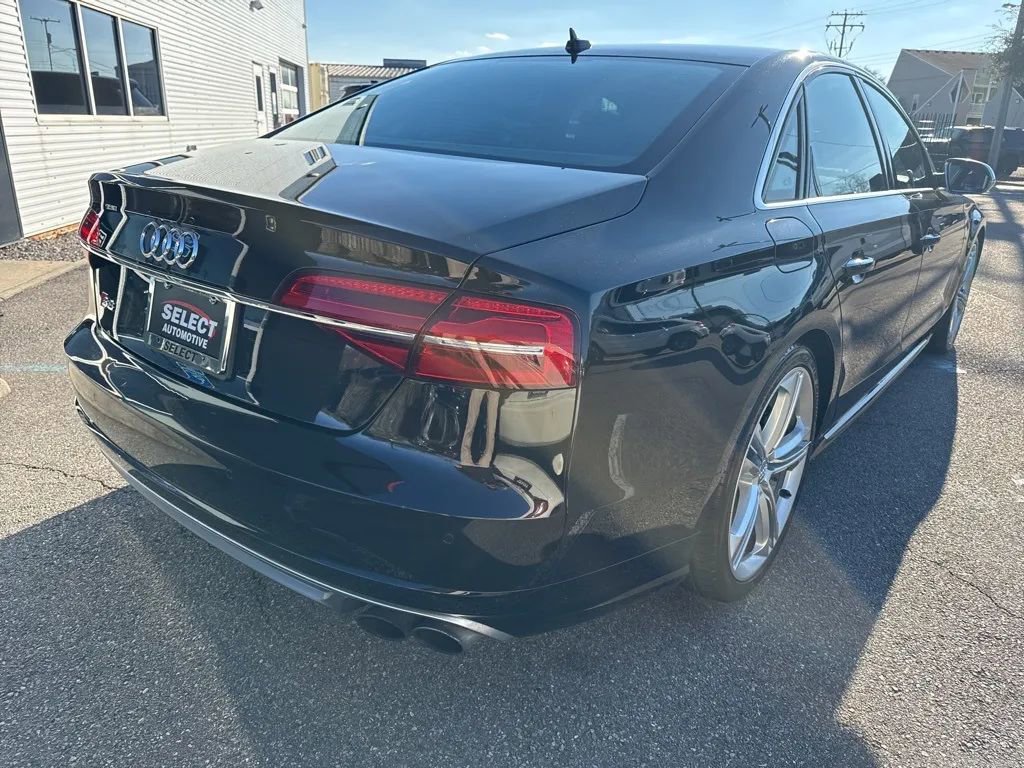 Used 2015 Audi S8 w/ S8 Cold Weather Package image 4