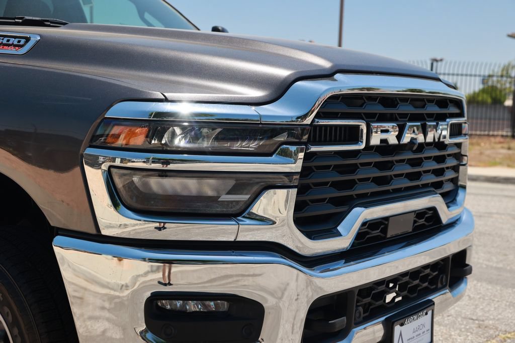 Used 2025 RAM 2500 Big Horn AWD/4WD image 7