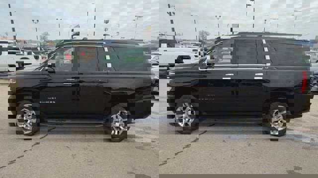 Used 2019 Chevrolet Suburban LT image 5