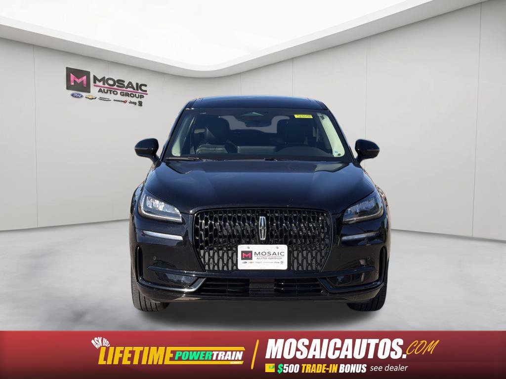 Used 2023 Lincoln Corsair AWD w/ Equipment Group 101A image 2