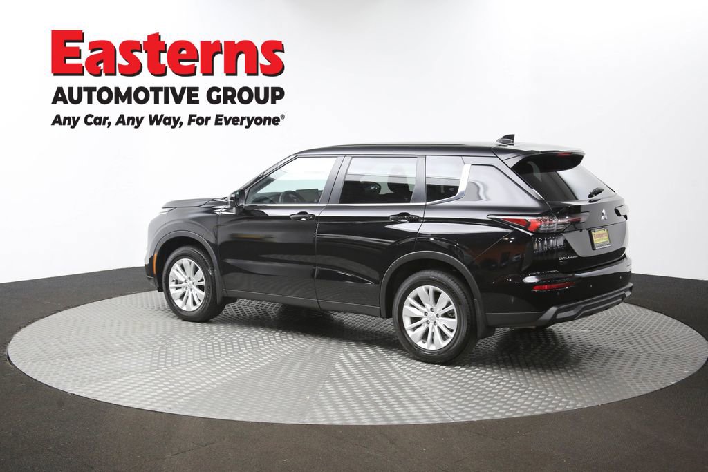 Used 2025 Mitsubishi Outlander ES image 63