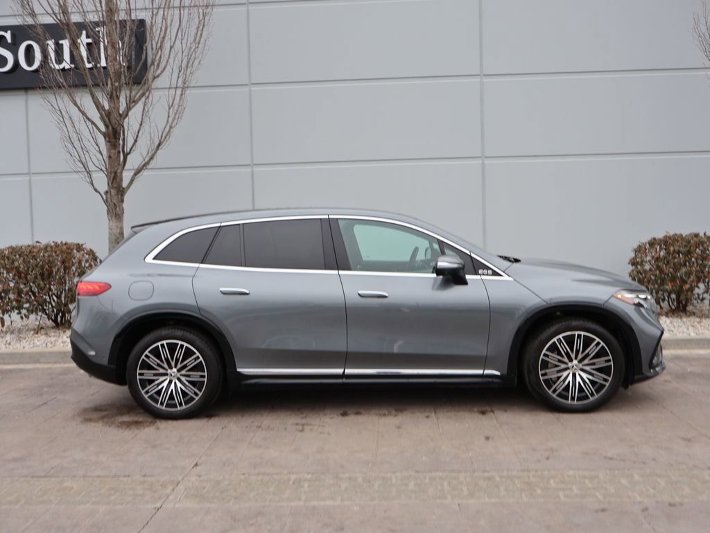 Certified 2023 Mercedes-Benz EQS 580 4MATIC SUV image 5