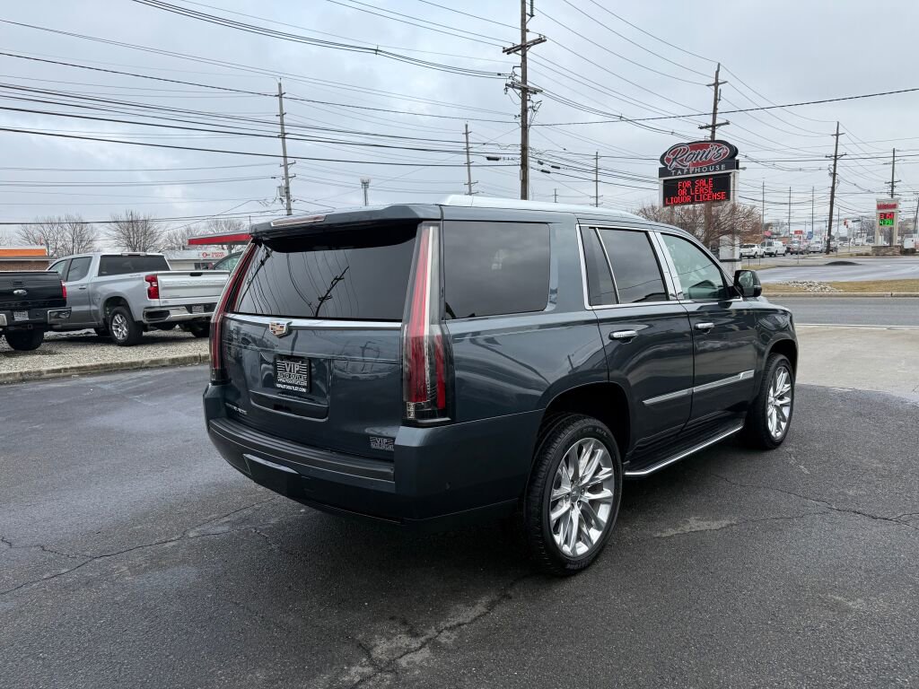 Used 2020 Cadillac Escalade Luxury AWD/4WD image 7