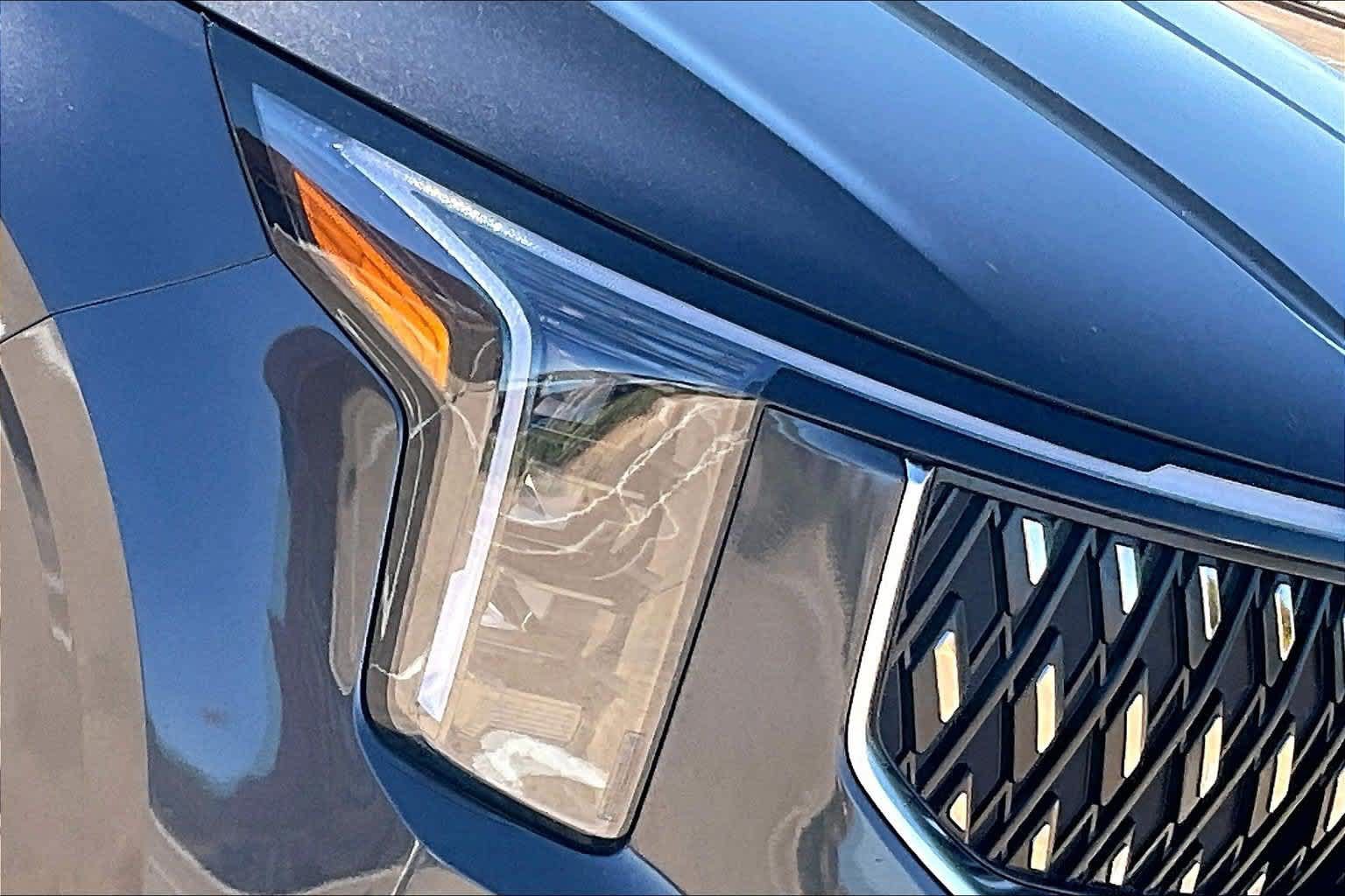 Certified 2026 Kia Carnival EX FWD image 28