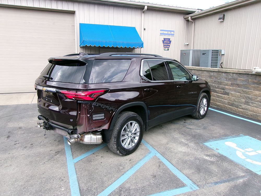 Used 2022 Chevrolet Traverse LT w/ LPO, Floor Liner Package image 3