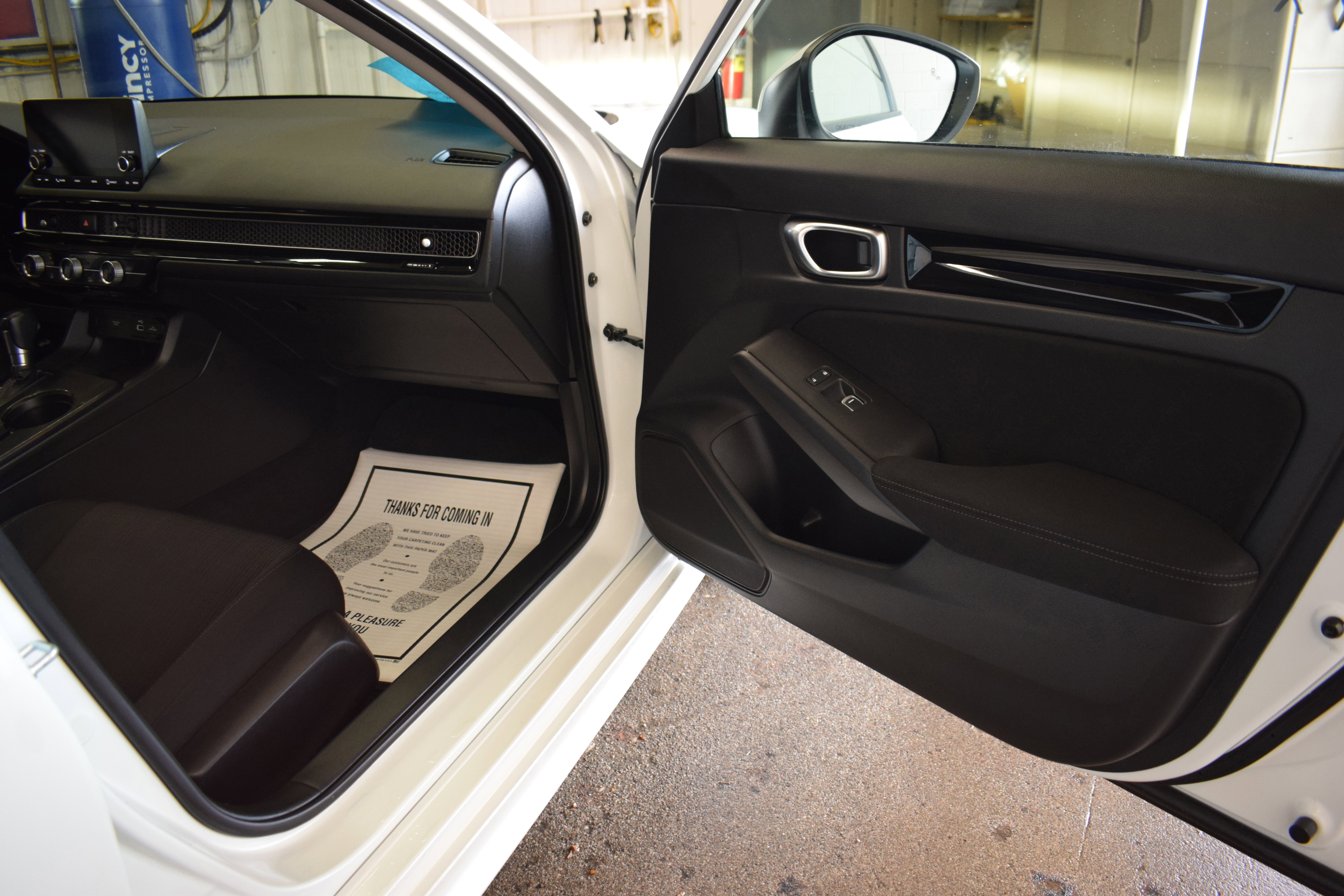 Used 2022 Honda Civic EX image 5