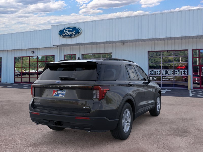 Used 2026 Ford Explorer Active AWD/4WD image 8
