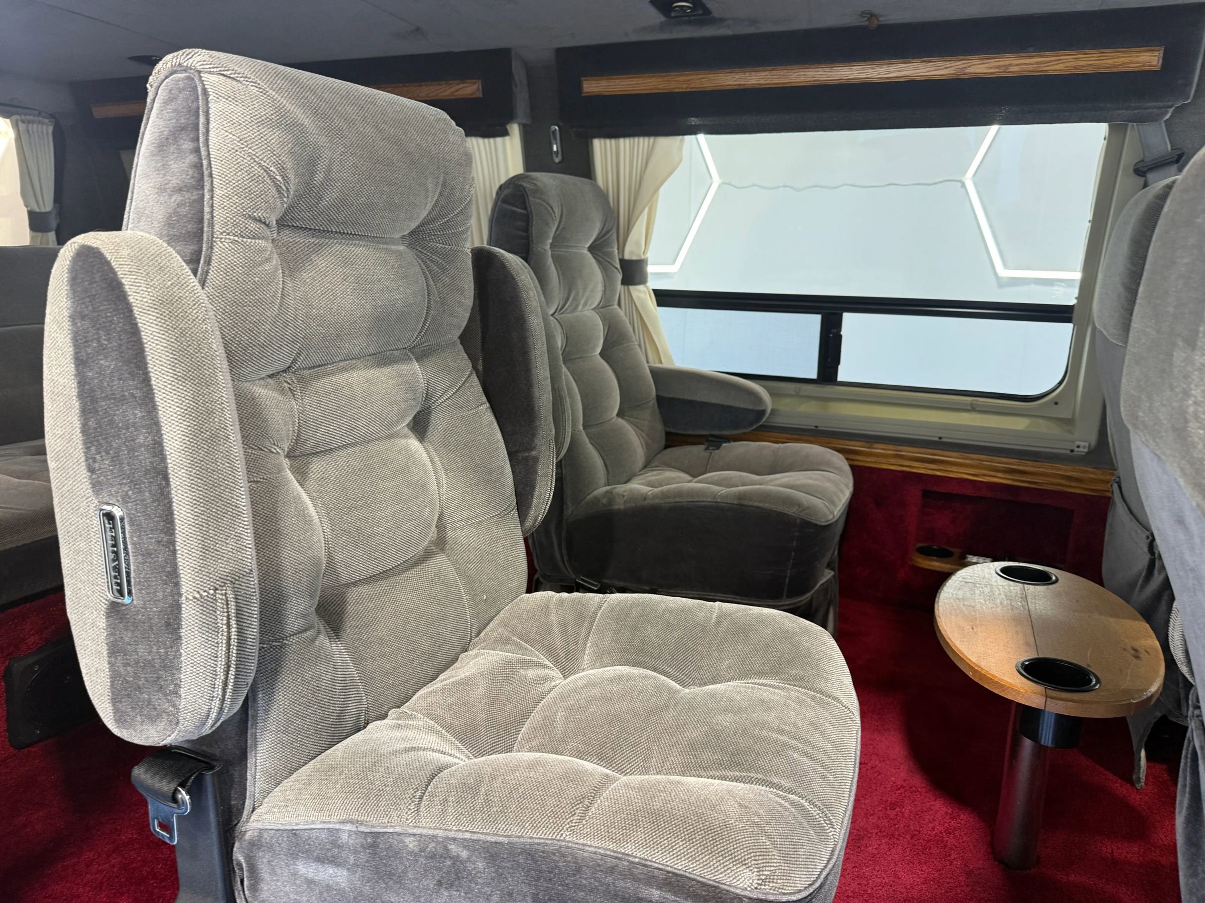 Used 1988 Ford E-150 and Econoline 150 RWD image 28