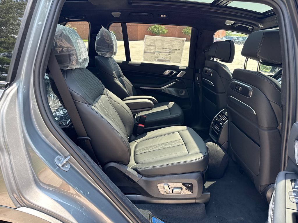New 2027 BMW X7 M60i AWD/4WD image 28
