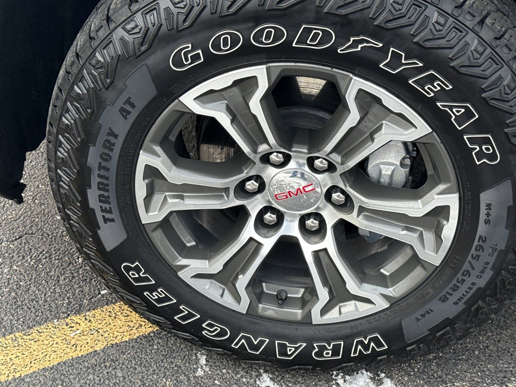 Used 2022 GMC Sierra 1500 SLE w/ X31 Off-Road Package image 12