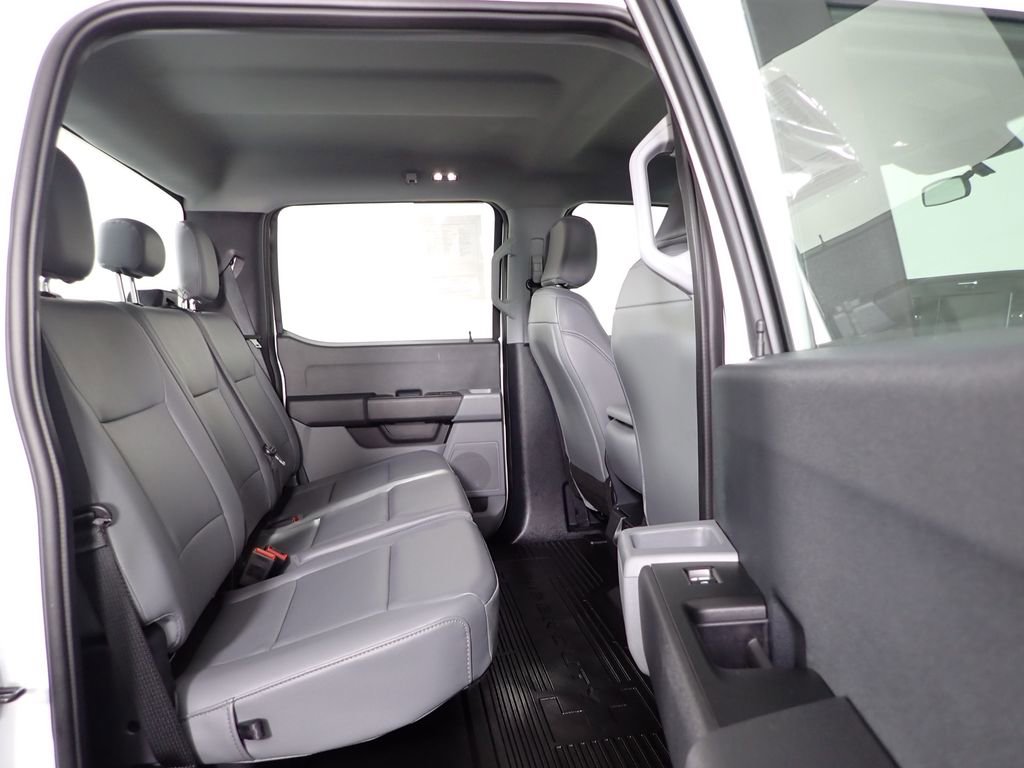 Used 2025 Ford F350 XL w/ Snow Plow Prep Package image 42