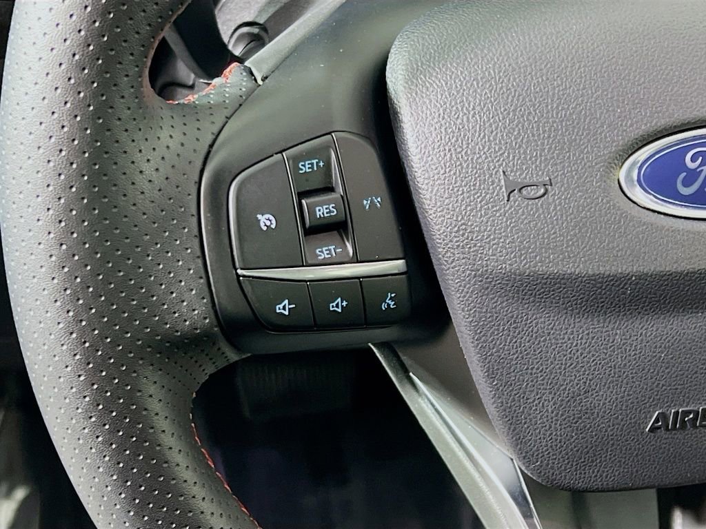 Used 2025 Ford Escape ST-Line image 10