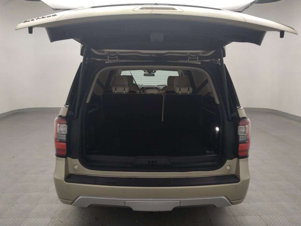 Used 2018 Ford Expedition Max Platinum RWD image 29