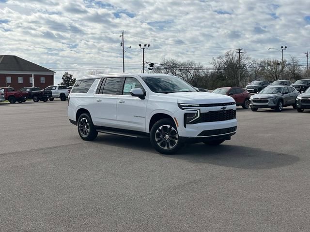 New 2026 Chevrolet Suburban LS image 2