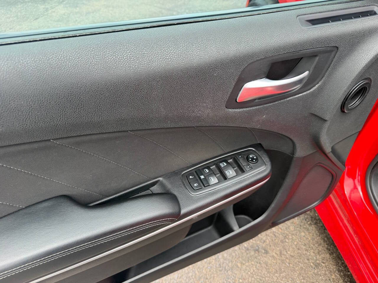 Used 2019 Dodge Charger Scat Pack RWD image 8