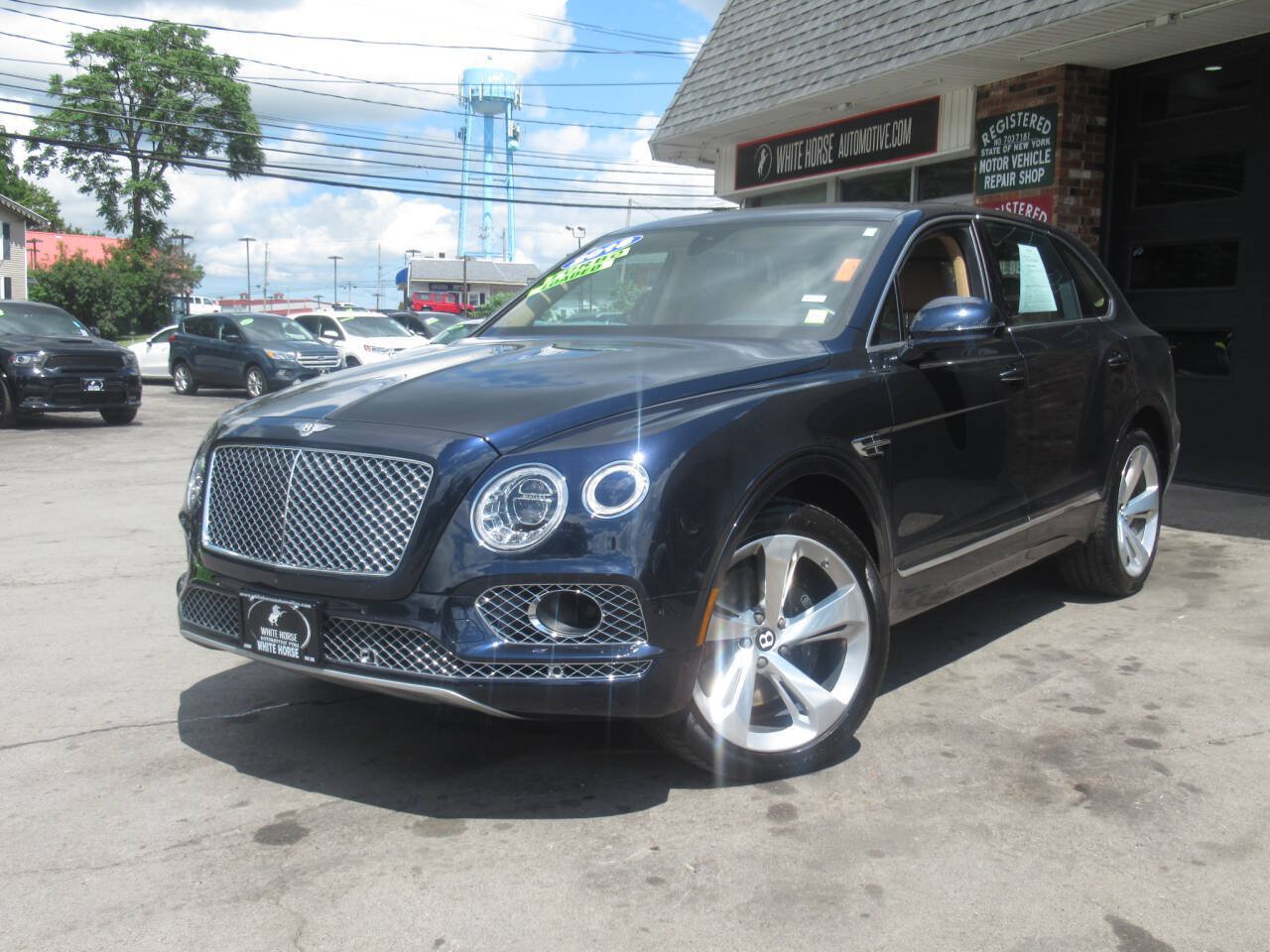 Used 2018 Bentley Bentayga AWD/4WD image 44
