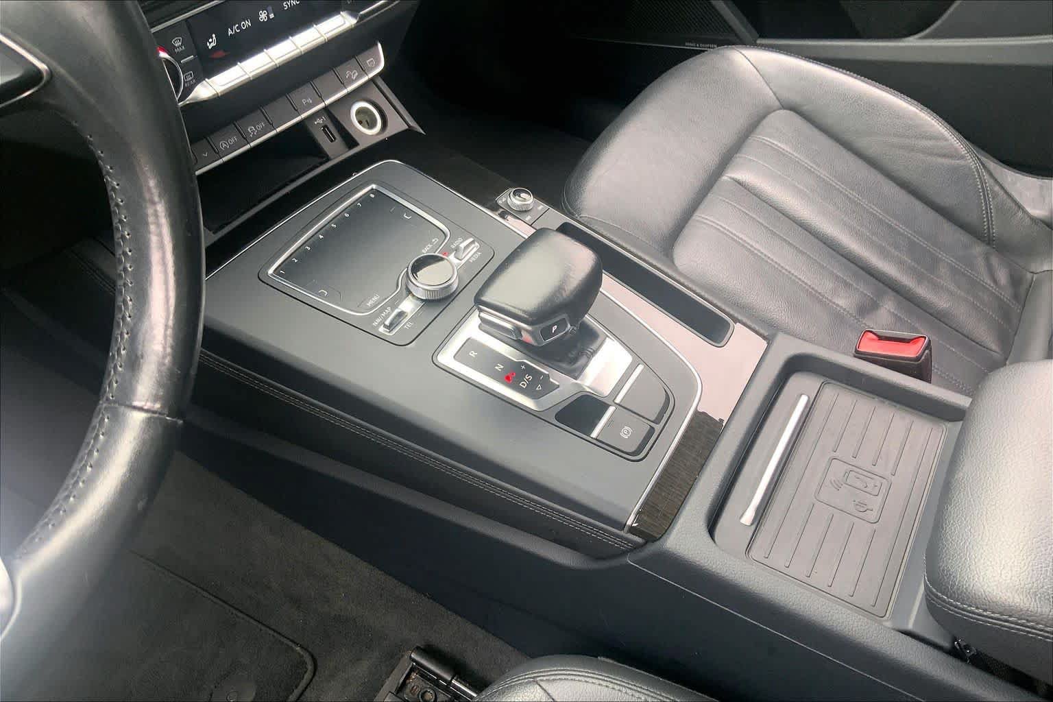 Used 2019 Audi Q5 2.0T Premium Plus w/ Premium Plus Package AWD/4WD image 17