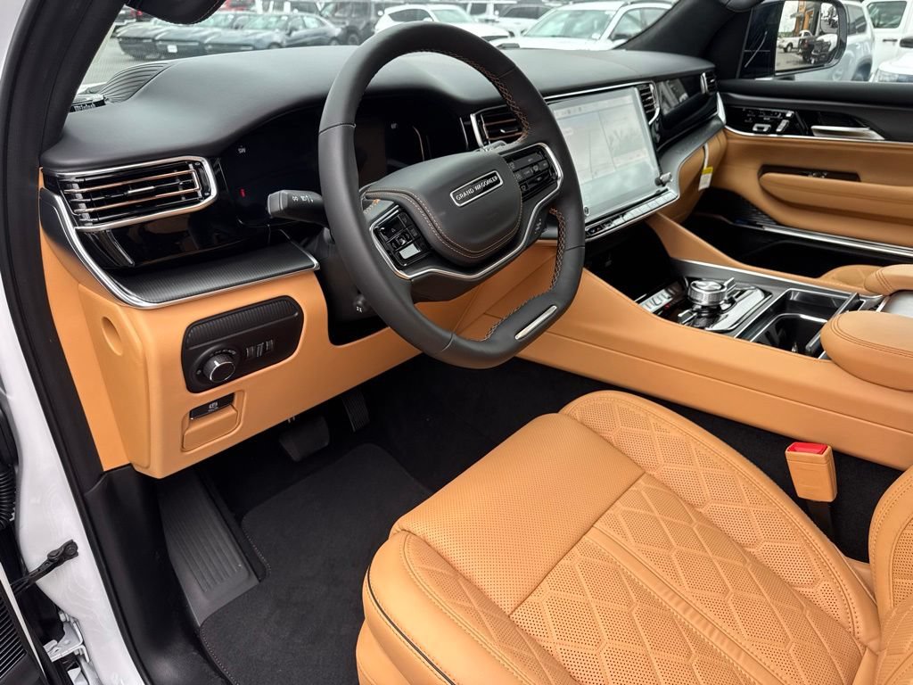 New 2026 Jeep Grand Wagoneer Summit AWD/4WD image 10