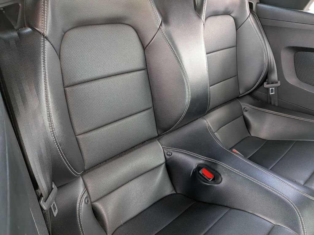 Used 2022 Ford Mustang Premium image 18