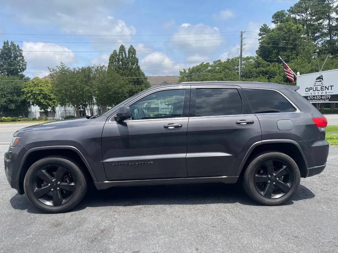 Used 2015 Jeep Grand Cherokee Altitude RWD image 5