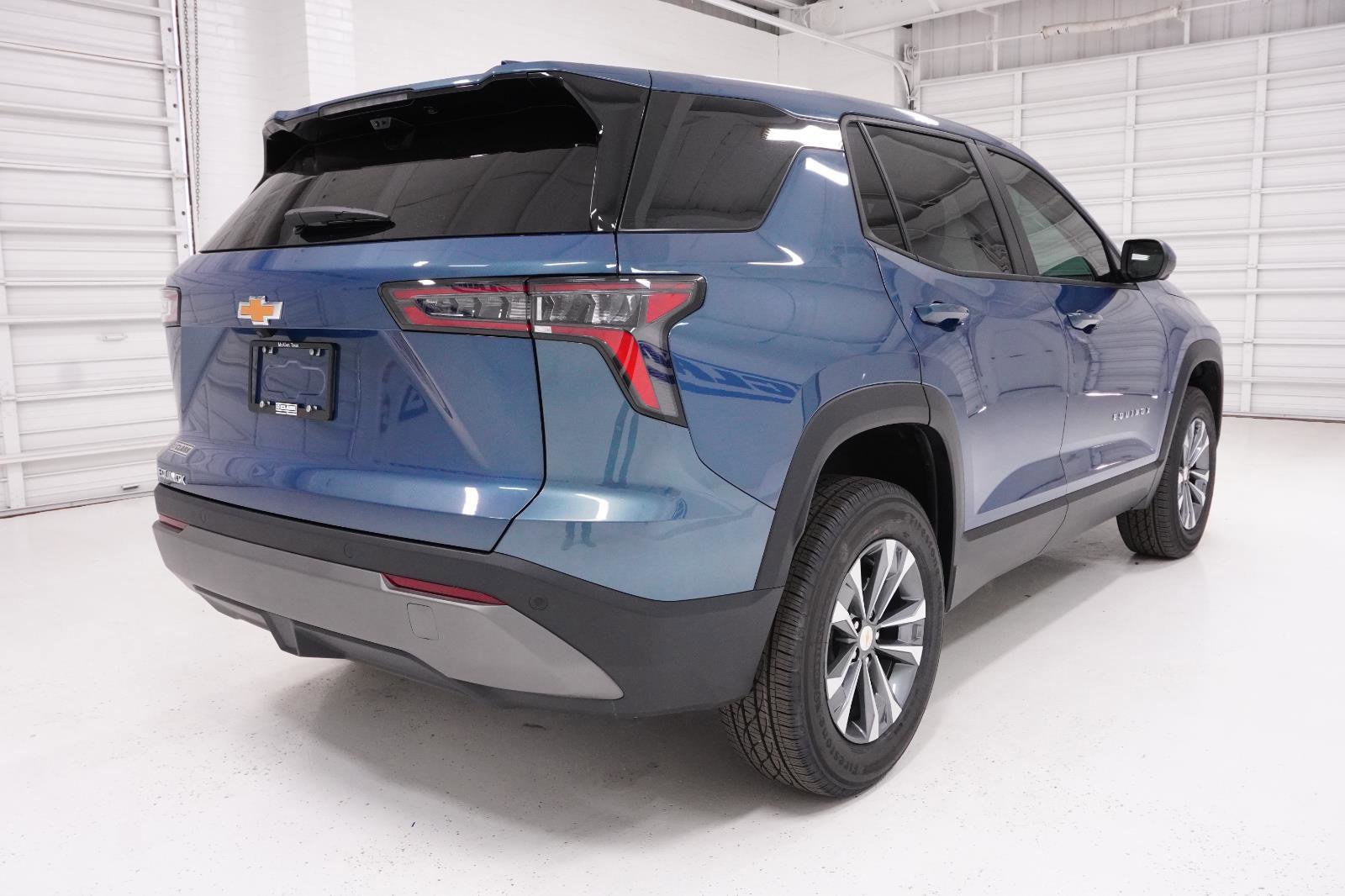 New 2026 Chevrolet Equinox LT w/ Safety and Technology Package image 5