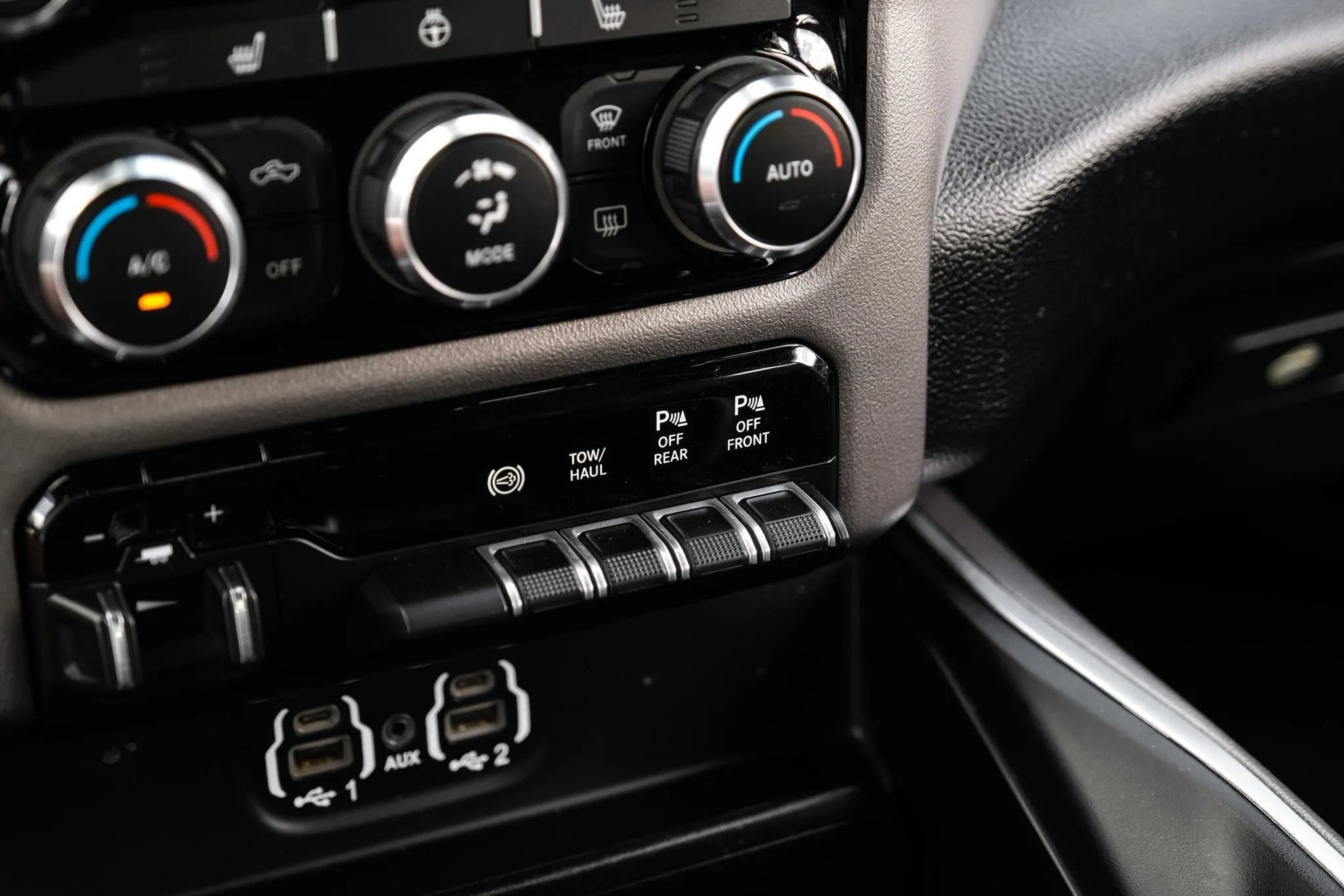 Used 2019 RAM 2500 Big Horn AWD/4WD image 32