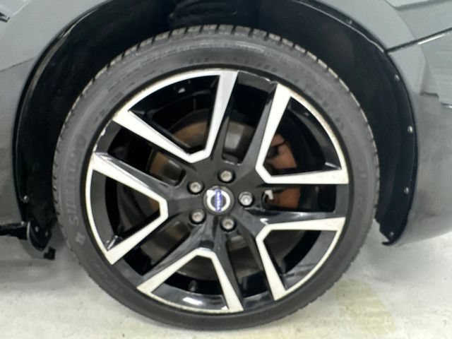 Used 2017 Volvo S60 T5 Dynamic FWD image 25