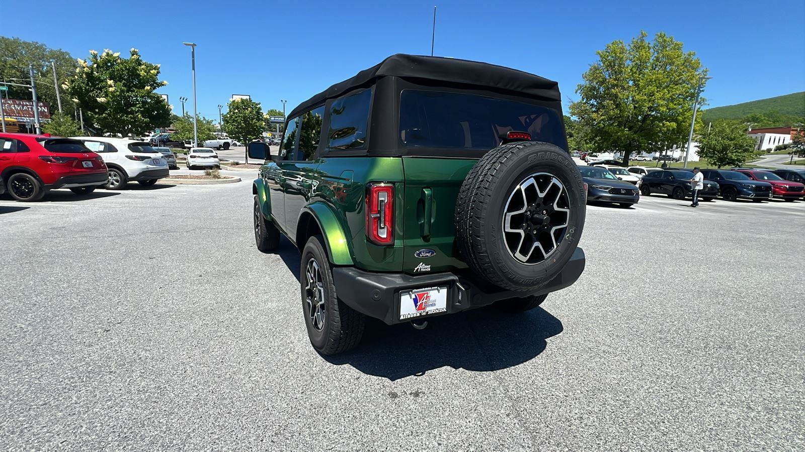 Used 2025 Ford Bronco Outer Banks AWD/4WD image 6