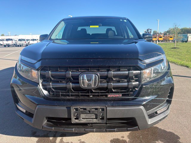Used 2025 Honda Ridgeline Sport image 3
